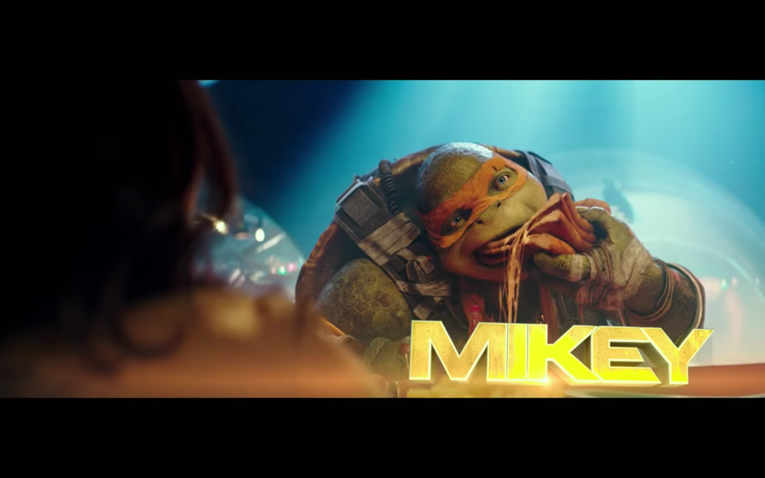 Mikey Eating Pizza Screen Shot 2016 - TEENAGE MUTANT NINJA TURTLES: OUT OF THE SHADOWS