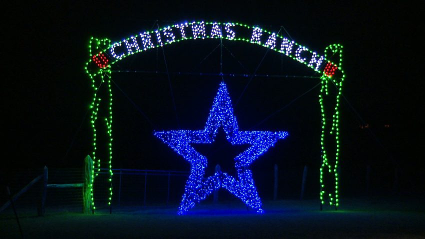 entrance-to-christmas-light-fest